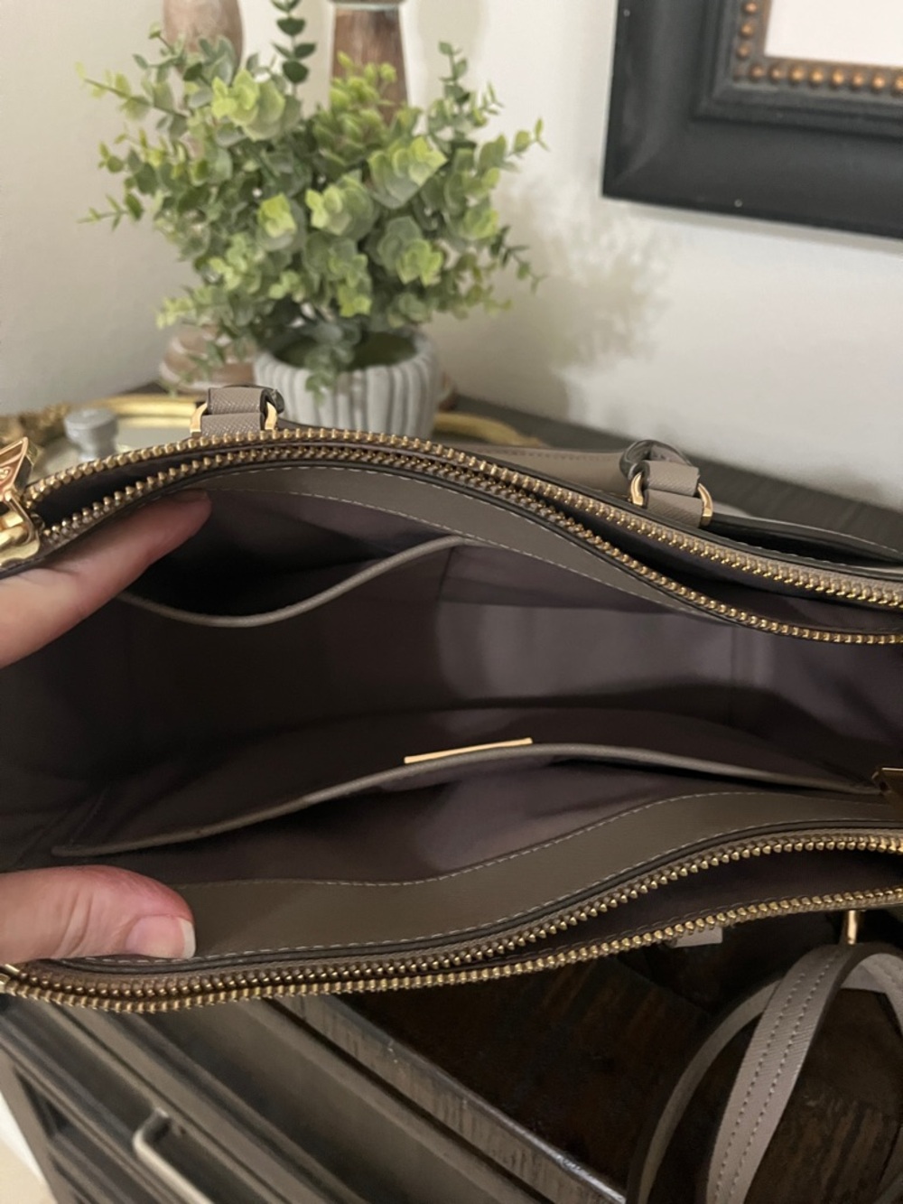 Tory Burch Tan Tote Bag - Picture 13 of 13